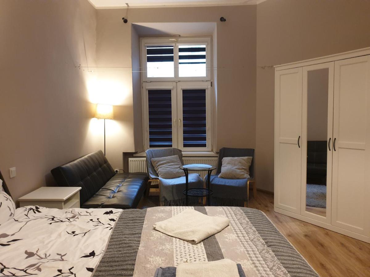 Sophus RespitE. samo centrum Krakowa Zewnętrze zdjęcie